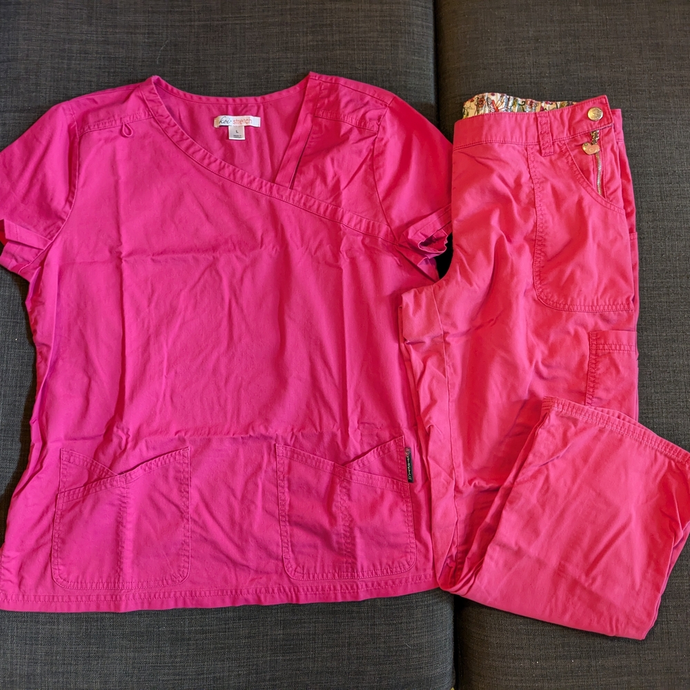 Koi Hot Pink Scrub Set